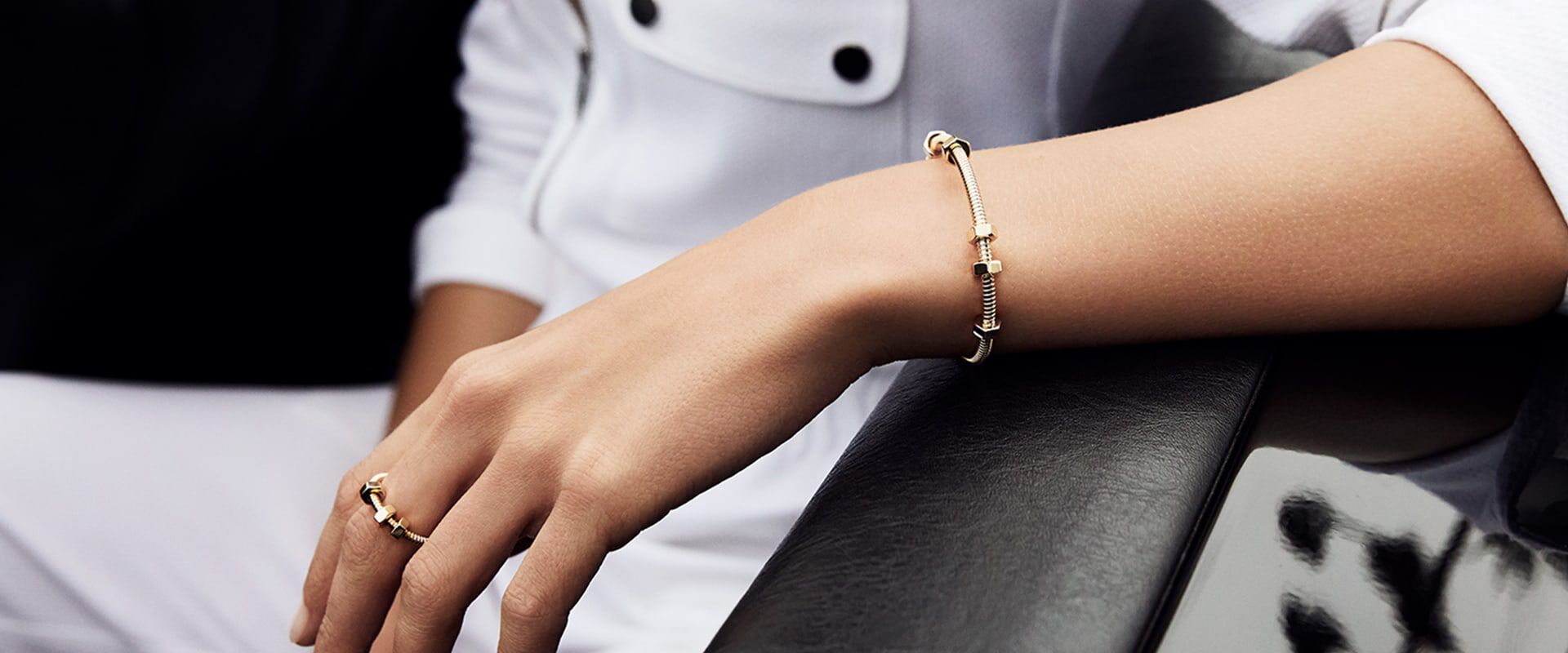 Δαχτυλίδι και βραχιόλιδι Écrou de Cartier © cartier.com/