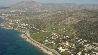 Το κτήμα του οικοδομικού συνεταιρισμού «Η Υγεία» στη Σαρωνίδα© synygeia.gr/ktimata/