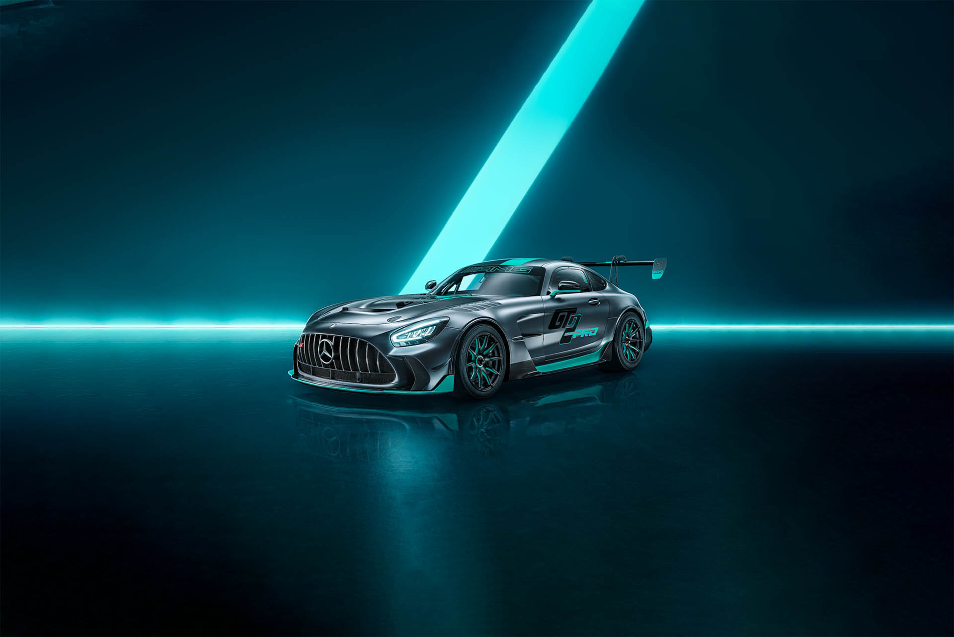 Mercedes-AMG GT2 Pro: Θηρίο για την πίστα