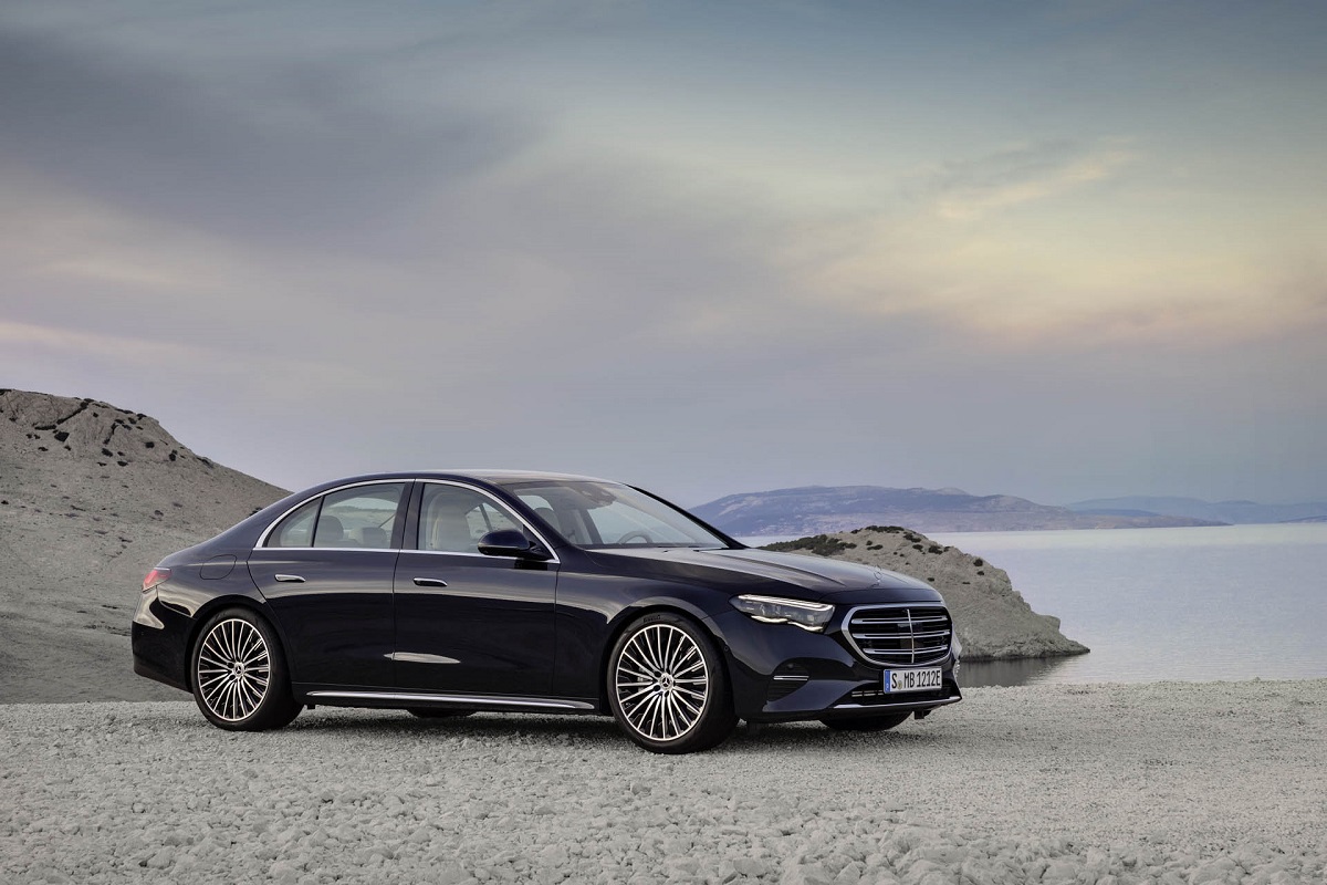 Κορυφαία επίδοση στο Euro NCAP από τις Mercedes-Benz E-Class και EQE SUV