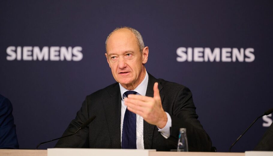 Ο Ρόλαντ Μπους πρόεδρος και διευθύνων σύμβουλος της Siemens AG © ΔΤ