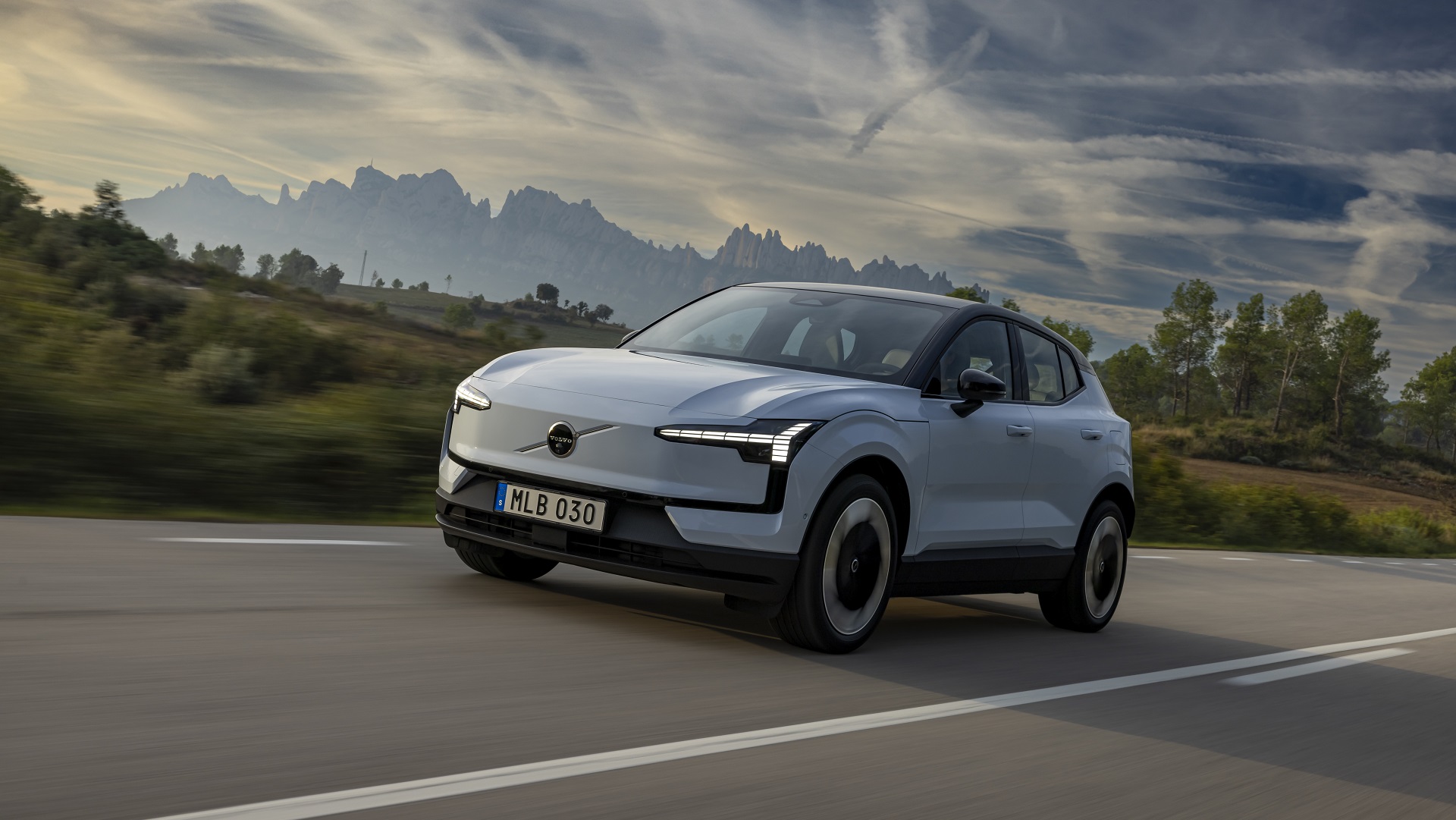 Οδηγούμε το νέο Volvo EX30 2023 στην Ισπανία