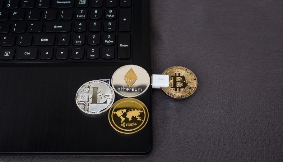 Τα κρυπτονομίσματα Bitcoin, Ethereum, Ripple και LiteCoin © Pixabay