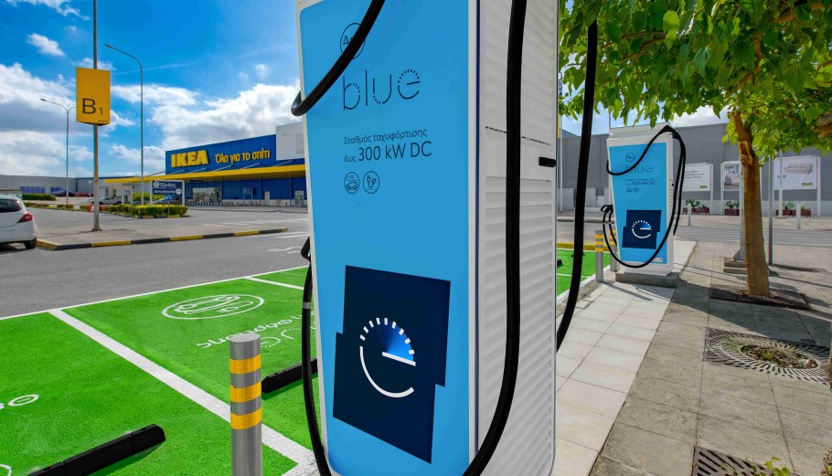 Νέο ΔΕΗ blue hub στο Εμπορικό Πάρκο της Trade Estates στη Λάρισα