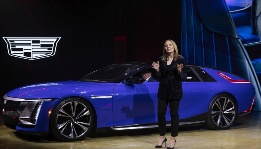 Η CEO της General Motors, Mary Barra © EPA/ETIENNE LAURENT