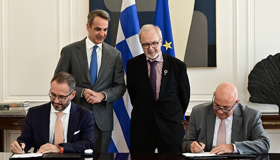 Υπογραφή της σύμβασης για χρηματοδότηση του έργου των «έξυπνων» μετρητών του ΔΕΔΔΗΕ από την ΕΤΕπ ©Eurokinissi