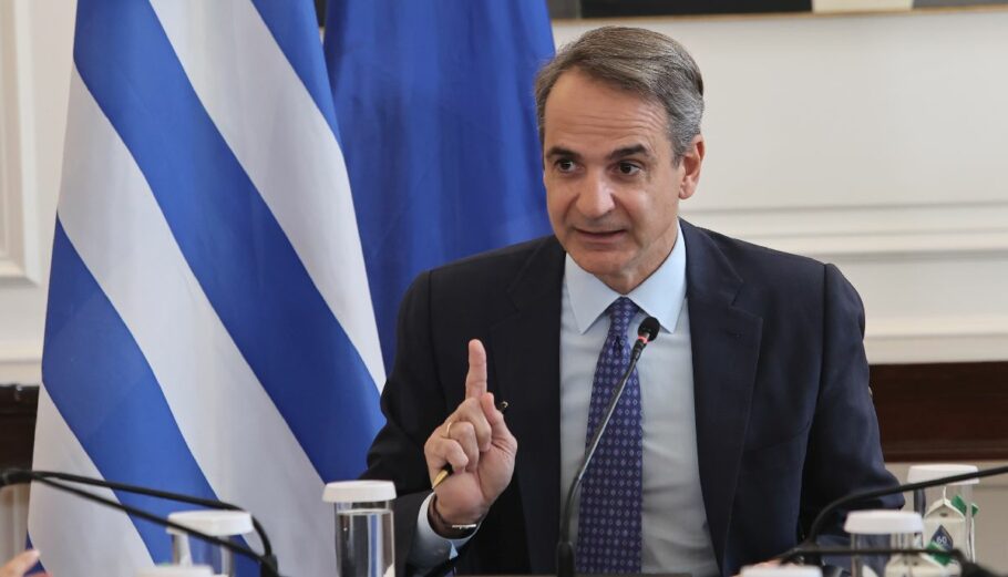 Ο Κυριάκος Μητσοτάκης στη συνεδρίαση του υπουργικού συμβουλίου © INTIME
