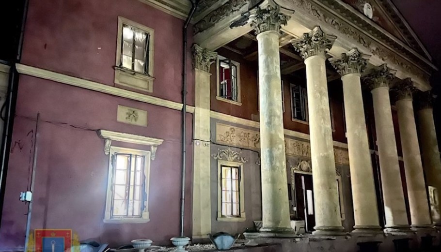 Το μουσείο στην Οδησσό που υπέστη ζημιές μετά τον ρωσικό βομβαρδισμό © YouTube/screenshot