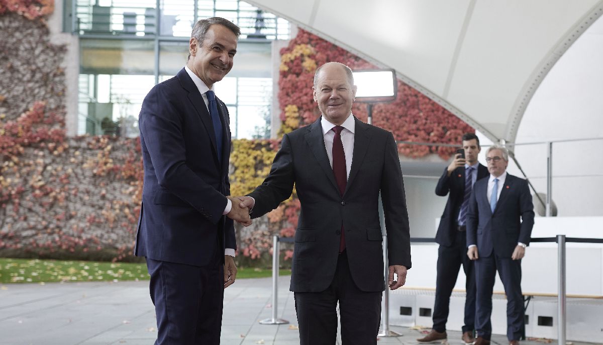 O Κυριάκος Μητσοτάκης με τον Όλαφ Σολτς © Γραφείο πρωθυπουργού