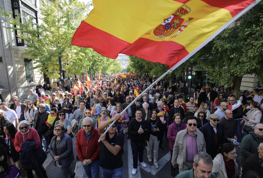 Διαδηλώσεις στην Ισπανία κατά της αμνήστευσης Καταλανών αυτονομιστών©EPA/PEPE TORRES