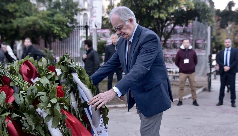 Ο Κώστας Τασούλας στο Πολυτεχνείο ©InTime