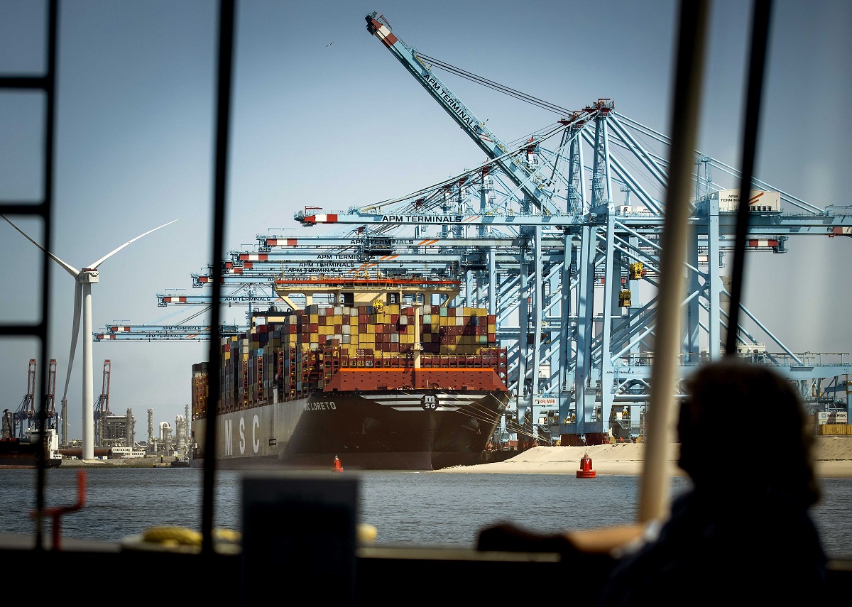 Η εδρεύουσα στην Ελβετία MSC Mediterranean Shipping © EPA/KOEN VAN WEEL