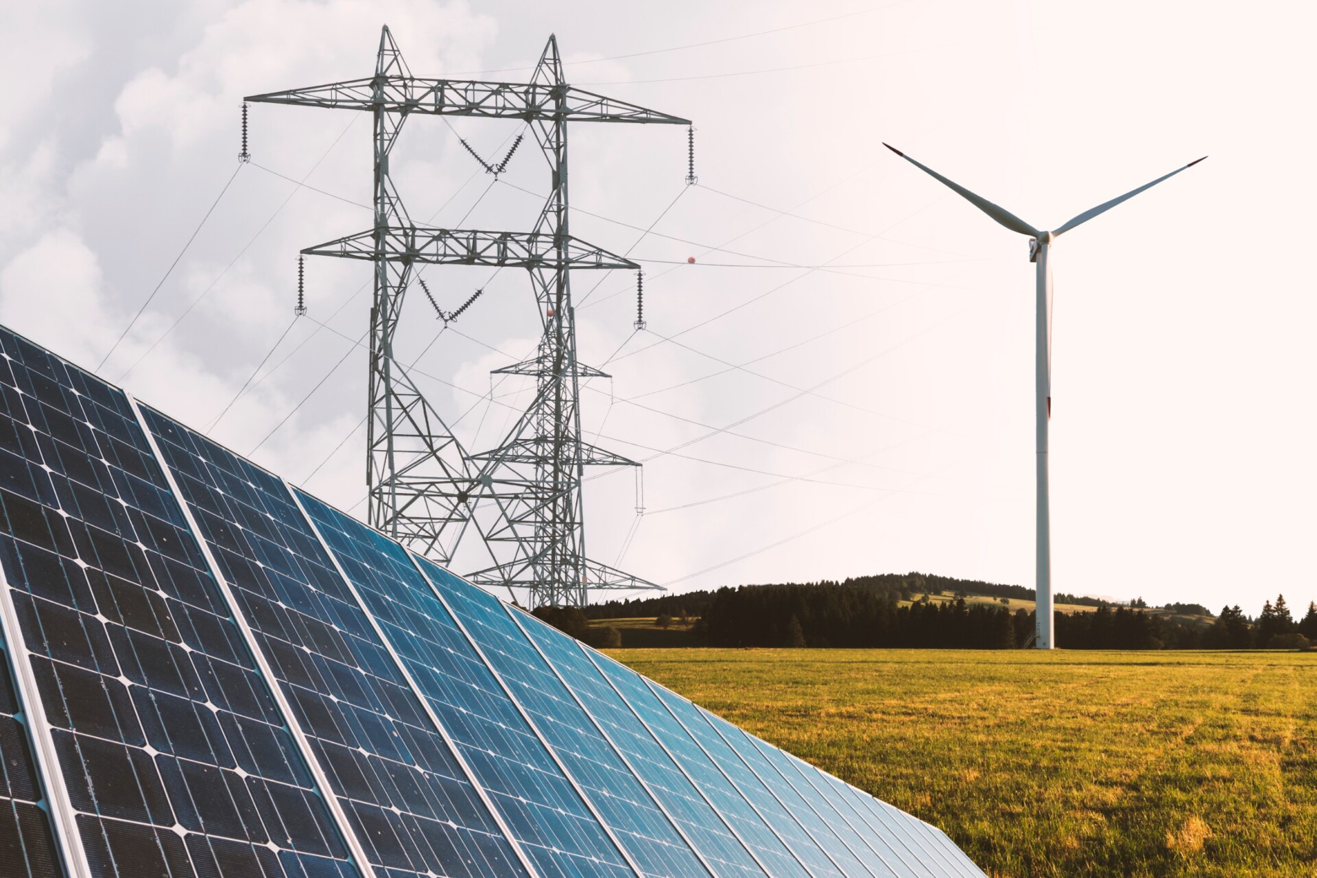 Ηλεκτρική ενέργεια και Ανανεώσιμες Πηγές Ενέργειας © 123rf