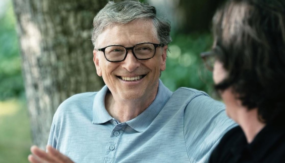 Inside Bill’s Brain: Decoding Bill Gates @ https://www.imdb.com/title/tt10837476/mediaviewer/rm2463886337/
