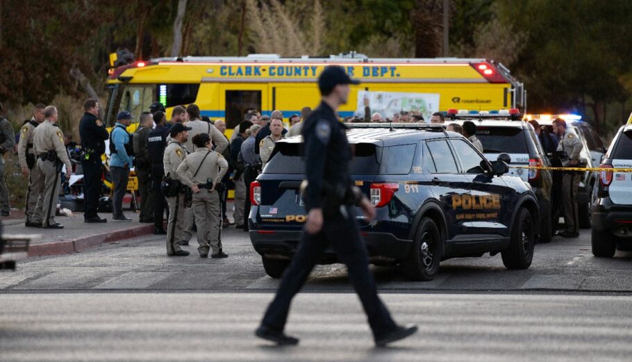 Αστυνομία στην Πανεπιστημιούπολη στο Λας Βέγκας μετά το μακελειό με 4 νεκρούς © EPA/ALLISON DINNER