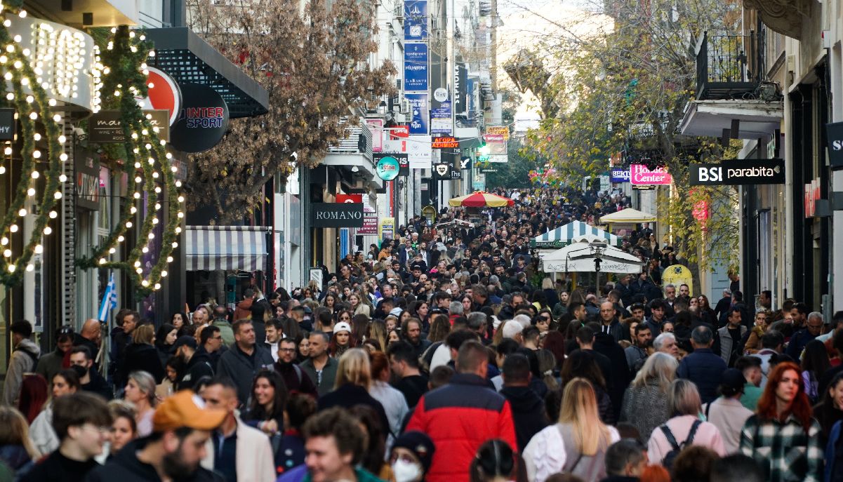 Κόσμος στην Ερμού, Χριστούγεννα © Eurokinissi / ΚΟΝΤΑΡΙΝΗΣ ΓΙΩΡΓΟΣ