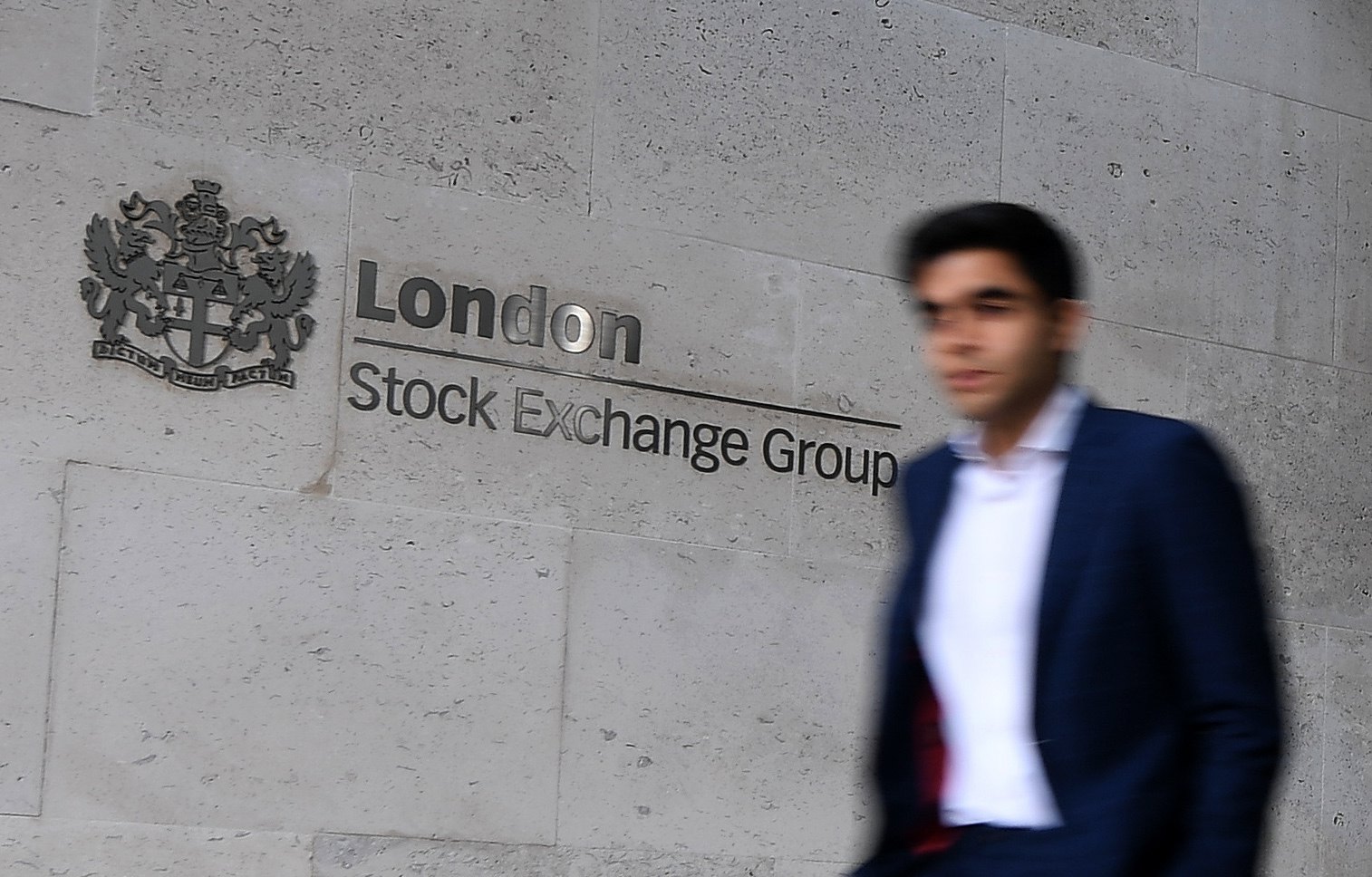 Ευρωαγορές/Χρηματιστήριο Λονδίνου © EPA/ANDY RAIN