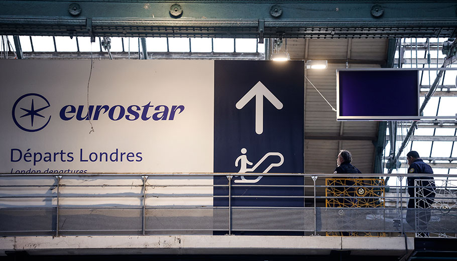 Σταθμός τρένου Eurostar © EPA/YOAN VALAT