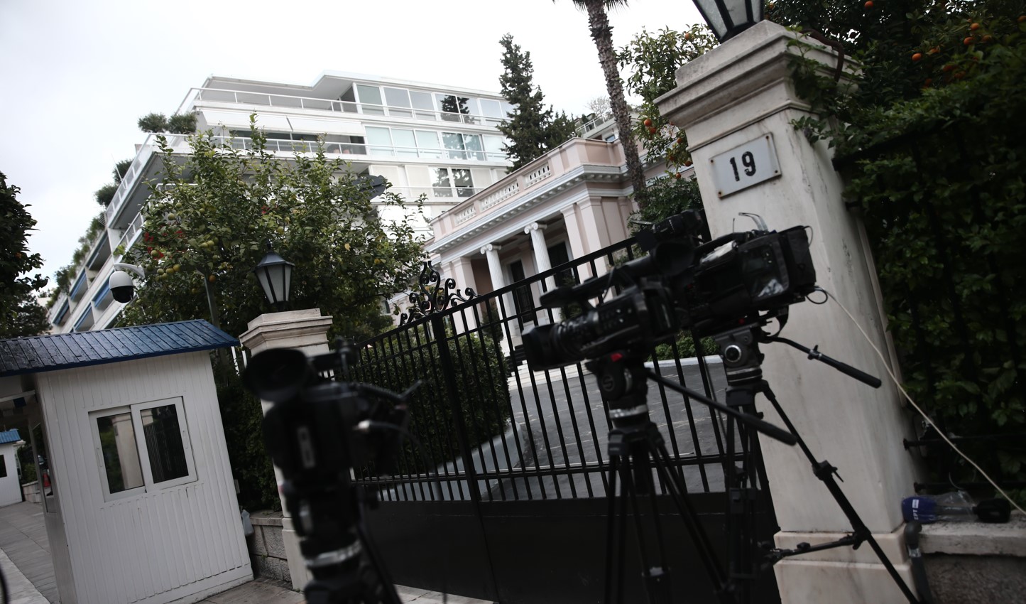 Επεισόδια Ρέντη: ΕΥΠ και ΕΛΑΣ στις έρευνες για τoυς χούλιγκανς
