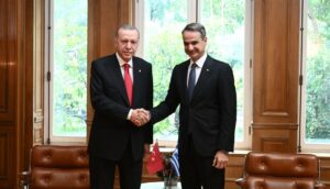 Μητσοτάκης – Ερντογάν στην Άγκυρα με χαμηλές προσδοκίες για τα ελληνοτουρκικά