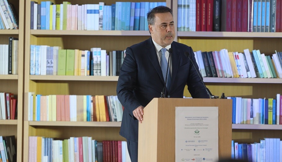 Παπασταύρου: Να εξαλειφθούν τα εμπόδια για τα ΑμεΑ