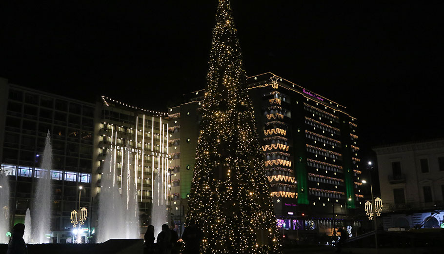 Χριστούγεννα στην Αθήνα © EUROKINISSI/ΧΡΗΣΤΟΣ ΜΠΟΝΗΣ