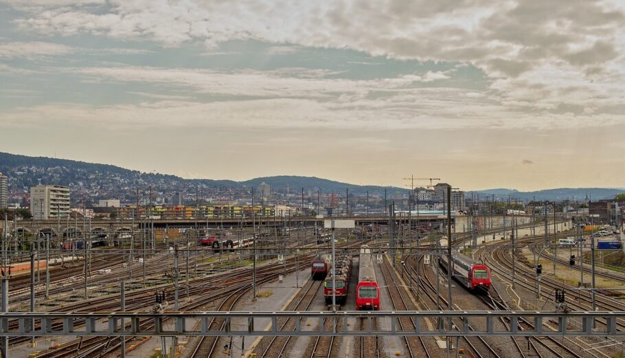 Σιδηροδρομικός σιδηρόδρομος της Ζυρίχης @pixabay