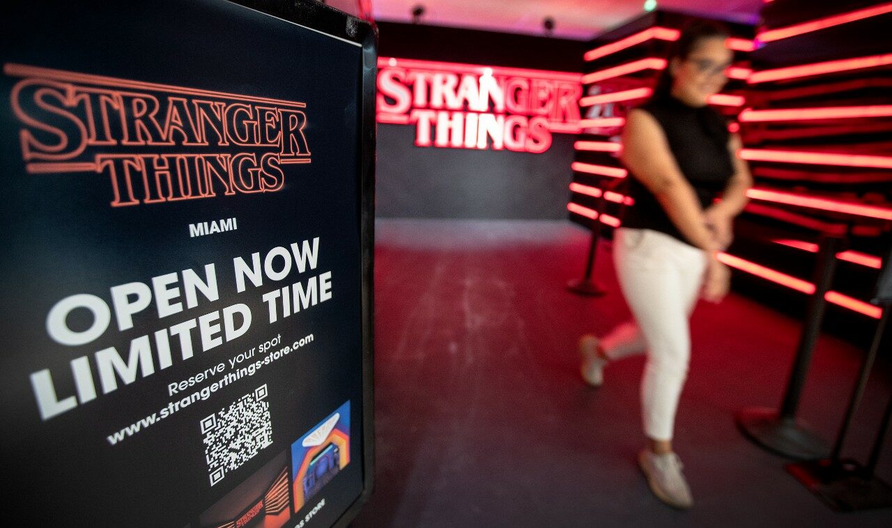 Κατάστημα με θέμα τη σειρά Stranger Things του Netflix στην Φλόριντα των ΗΠΑ