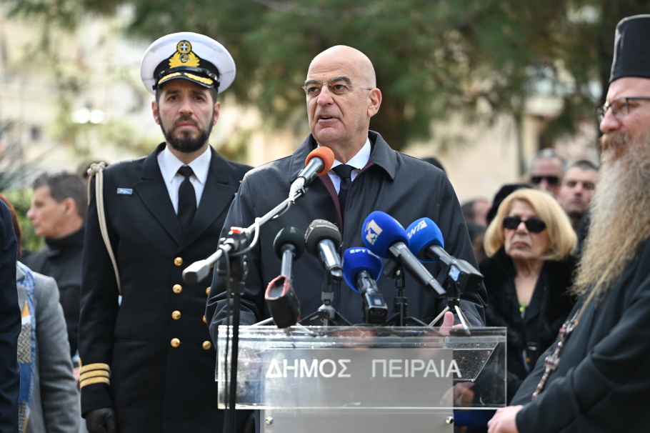 Δένδιας: Να χτίσουμε το αύριο του Πολεμικού Ναυτικού
