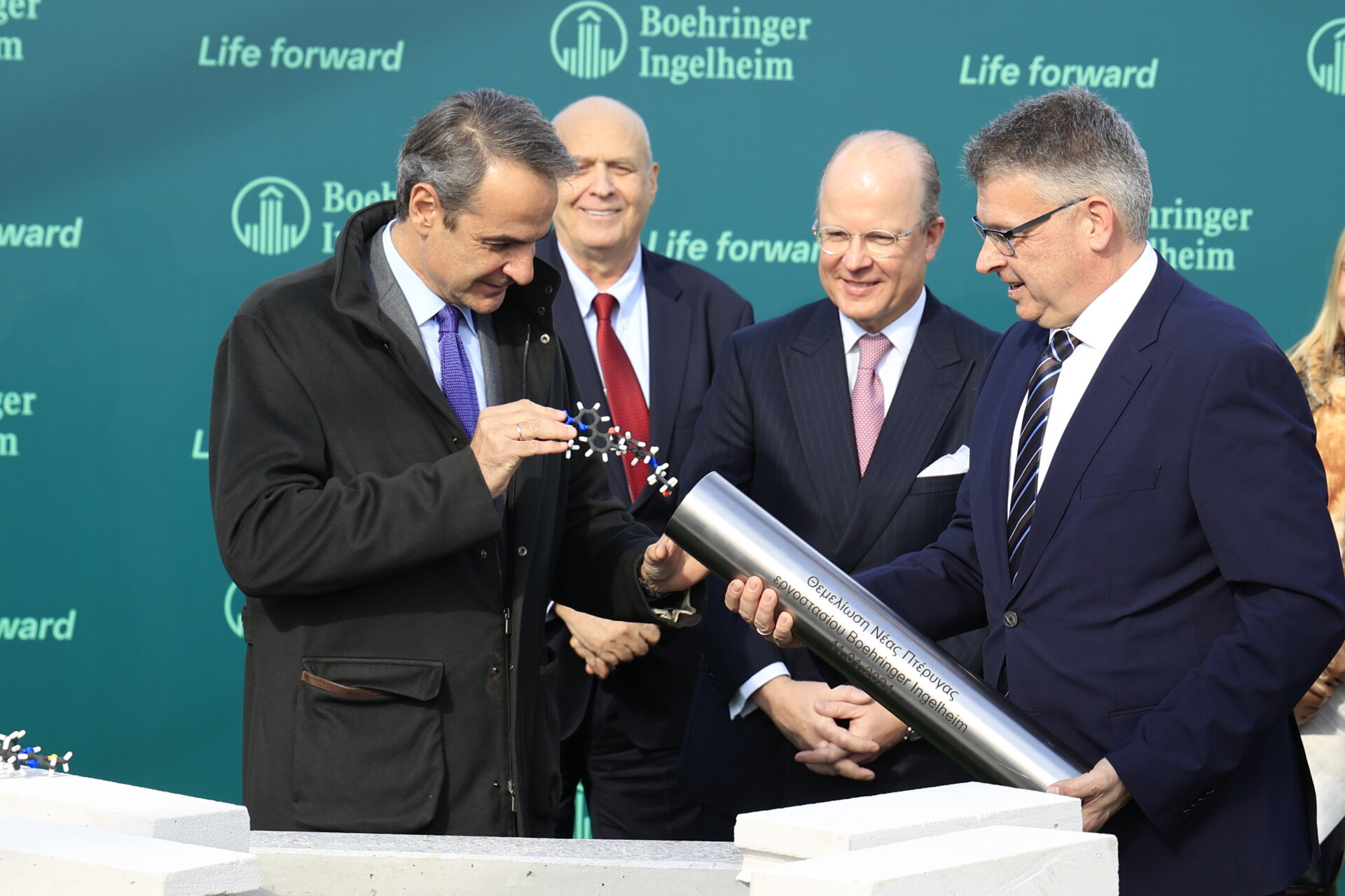Τελετή θεμελίωσης της νέας πτέρυγας του εργοστασίου της φαρμακευτικής εταιρείας Boehringer Ingelheim στο Κορωπί, παρουσία του Πρωθυπουργού Κυριάκου Μητσοτάκη