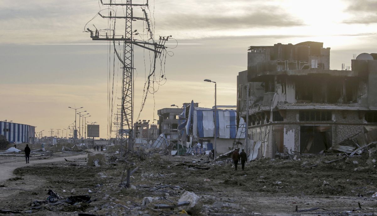 Το Ισραήλ συνεχίζει τις στρατιωτικές επιδρομές στη Γάζα © EPA/MOHAMMED SABER