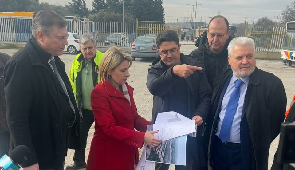 Αλεξοπούλου: Αυτοψία στο σημείο φόρτισης λεωφορείων ΟΑΣΘ