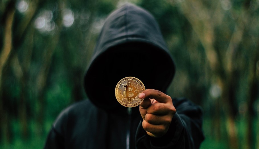 Bitcoin και χάκερ © Pixabay