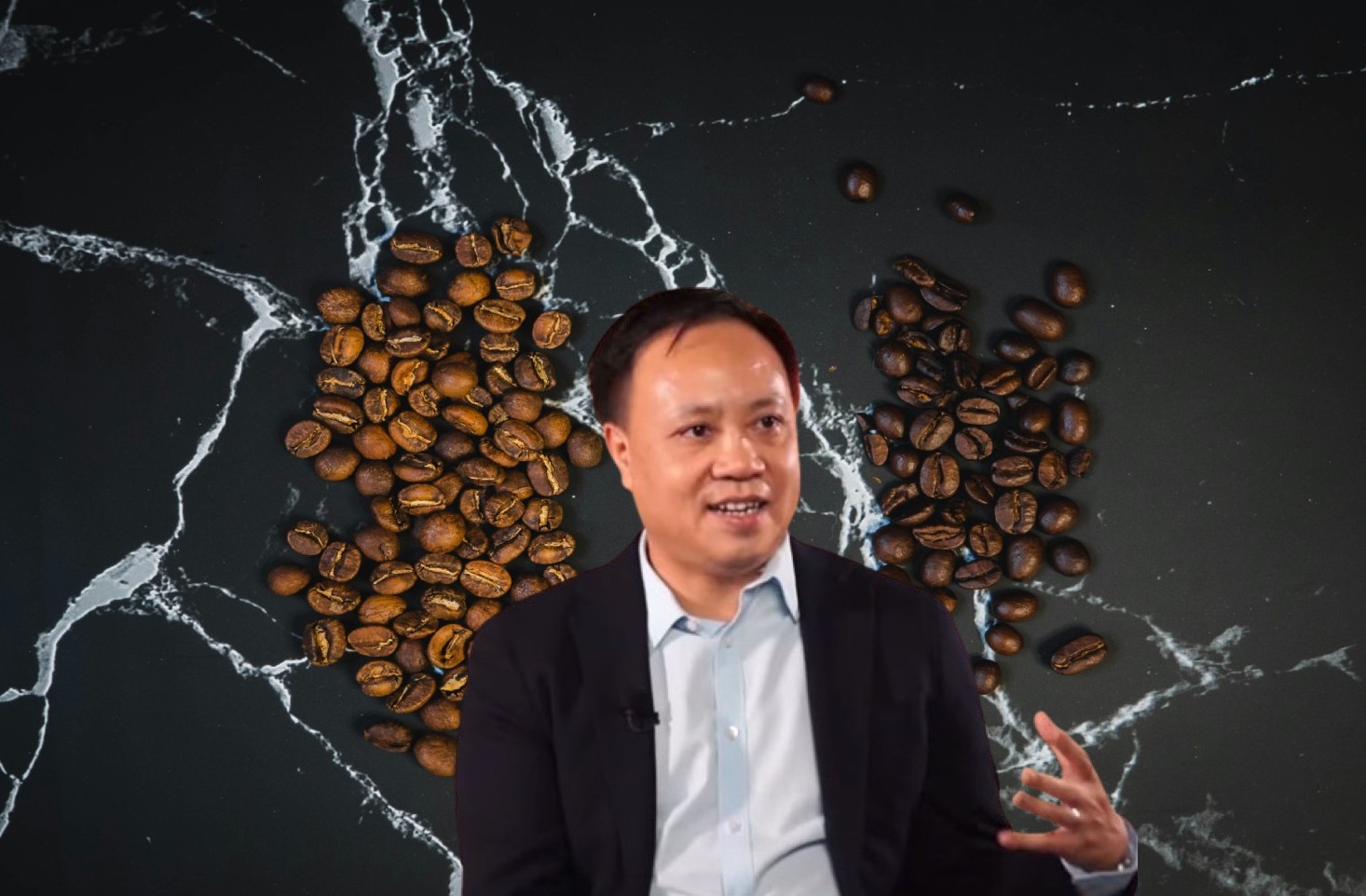 Ο πρόεδρος της βιετναμέζικης εταιρείας καφέ, Phuc Sinh Corp, Phan Minh Thong © youtube printscreen/unsplash/powergame.gr
