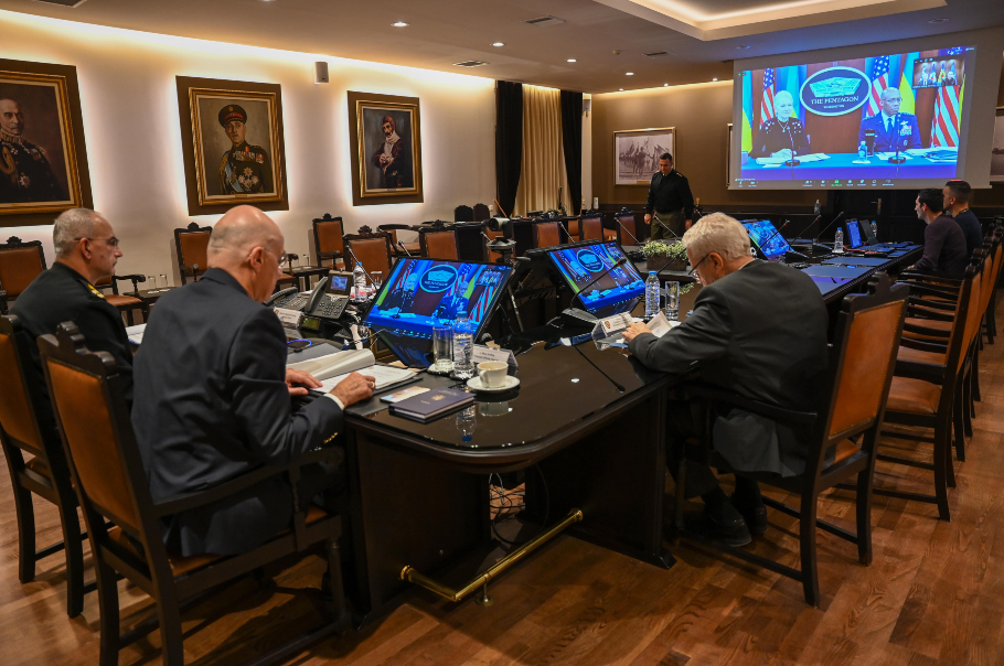 Σε τηλεδιάσκεψη της Ομάδας Επαφής για την Άμυνα στην Ουκρανία συμμετείχε ο Ν. Δένδιας©ΔΤ