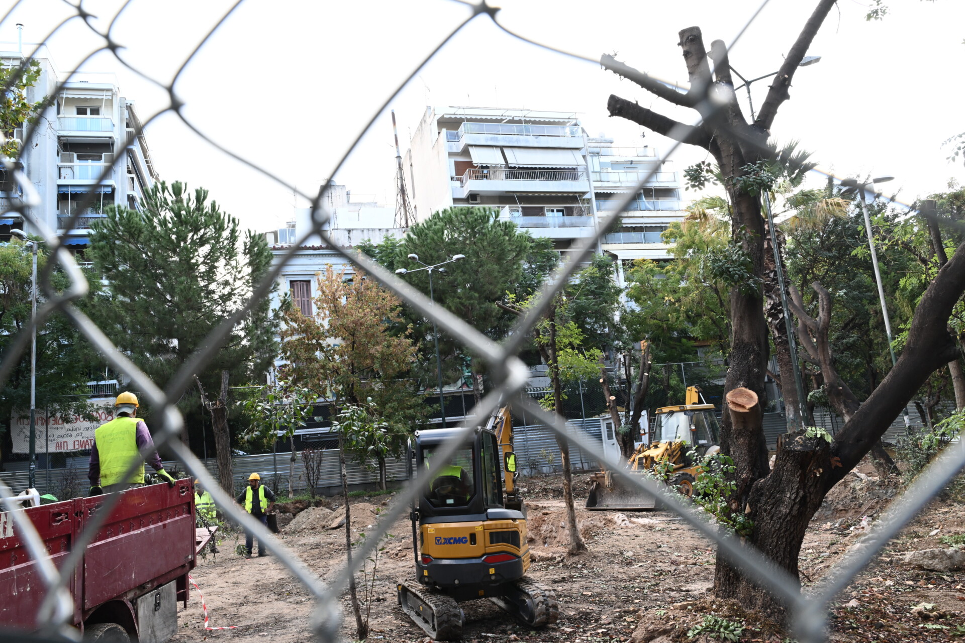 Έργα για το Μετρό στην πλατεία Εξαρχείων © Eurokinissi