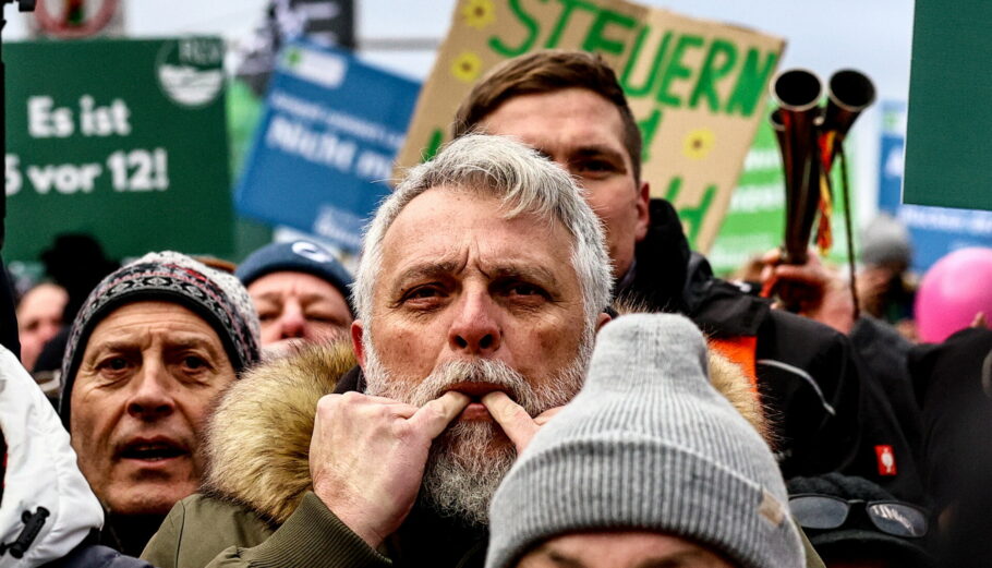 Απεργία των αγροτών στη Γερμανία © EPA/Filip Singer