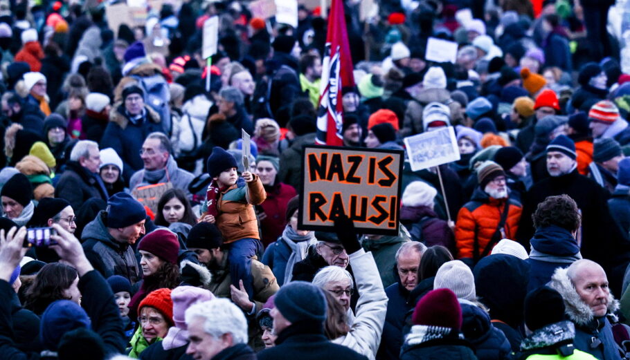 Διαδηλώσεις σε όλη τη Γερμανία κατά του ακροδεξιού κόμματος AfD © EPA/FILIP SINGER
