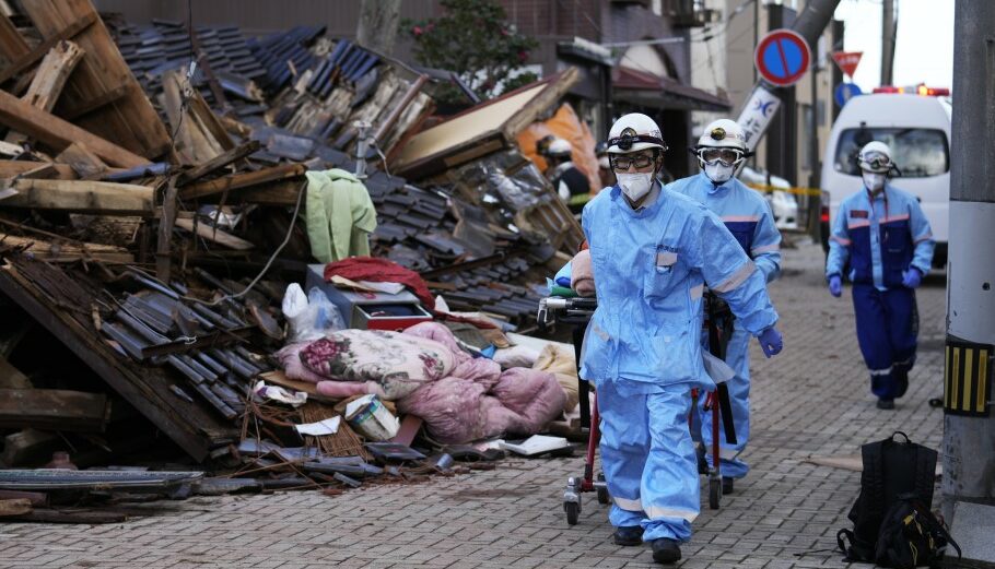 Σεισμός στην Ιαπωνία © EPA/ FRANCK ROBICHON