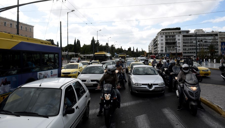 Κίνηση στο Σύνταγμα ©Eurokinissi