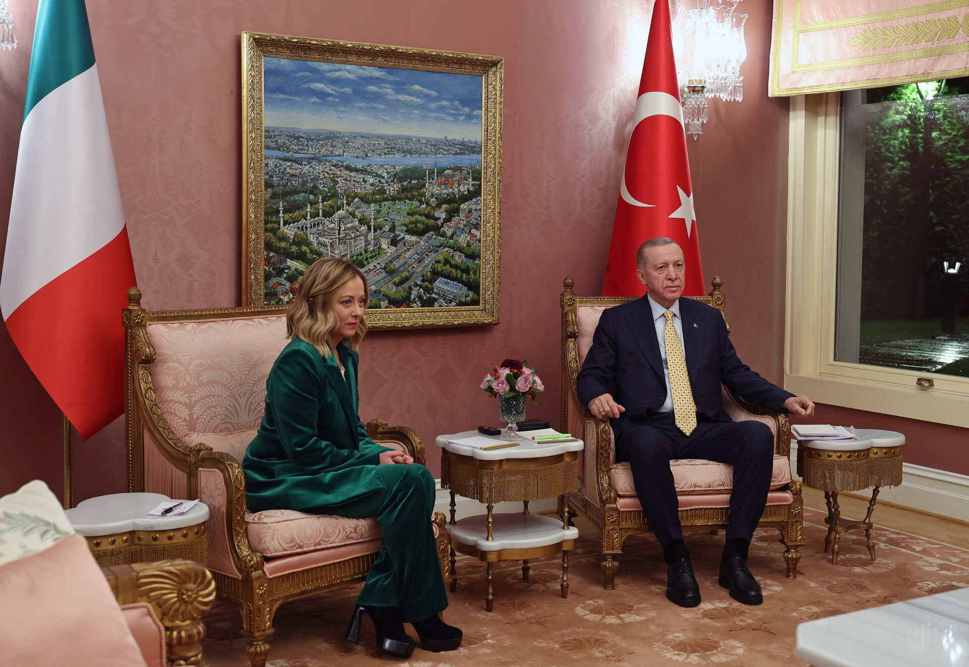 Τζόρτζια Μελόνι και Ρετζέπ Ταγίπ Ερντγάν © EPA/TURKISH PRESIDENT PRESS OFFICE