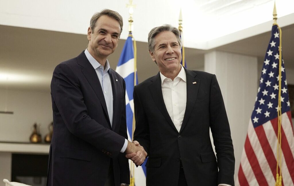 O υπουργός Εξωτερικών των ΗΠΑ, Άντονι Μπλίνκεν, με τον Έλληνα πρωθυπουργό, Κυριάκο Μητσοτάκη © ΔΤ