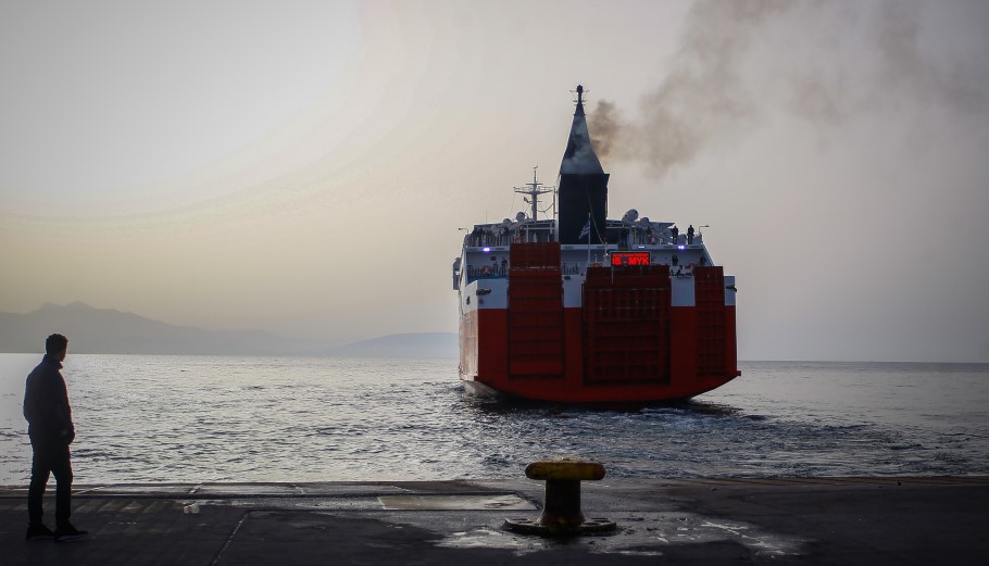 Πλοίο στον Πειραιά © EUROKINISSI/ΘΑΝΑΣΗΣ ΔΗΜΟΠΟΥΛΟΣ