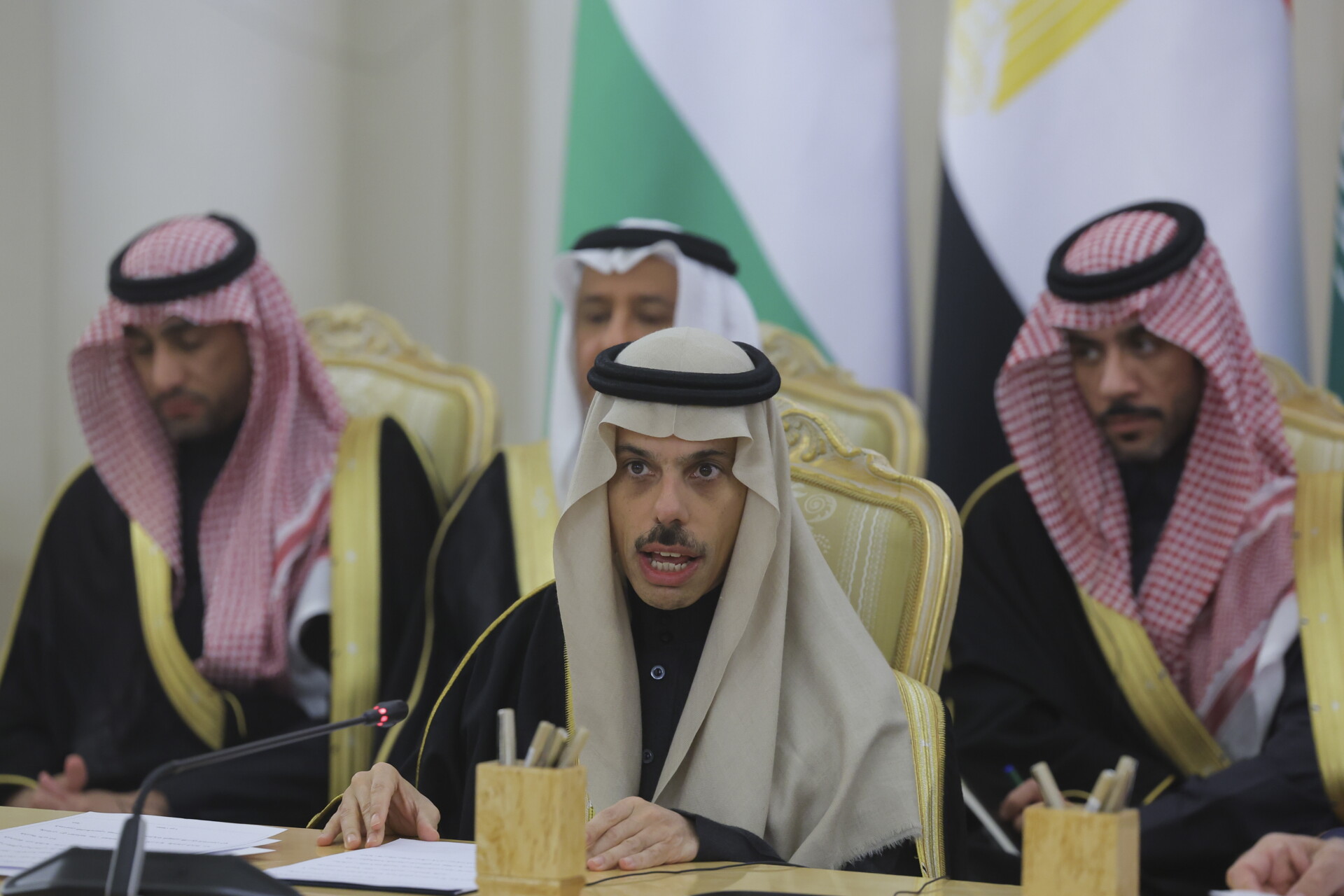 O πρίγκιπας Φαϊζάλ μπιν Φαρχάν Αλ Σαούντ/Σαουδική Αραβία © EPA/EVGENIA NOVOZHENINA / POOL