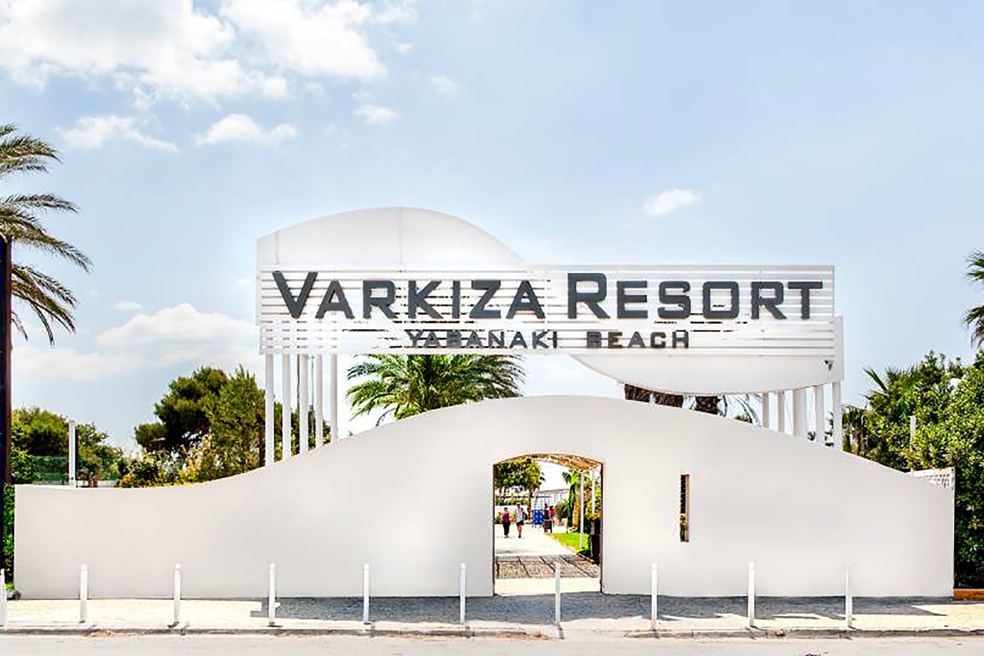 Πλαζ Βάρκιζας @varkizaresort.gr