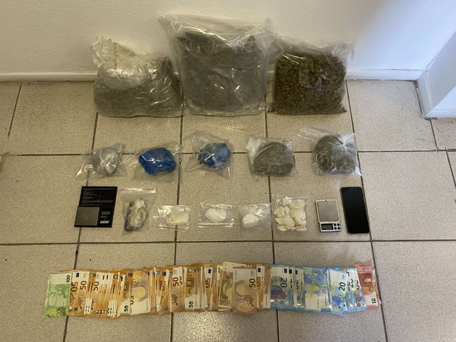 Πιερία: Σύλληψη για διακίνηση τριών κιλών κάνναβης και κοκαΐνης