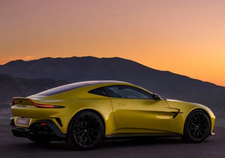 Aston Martin Vantage © Aston Martin