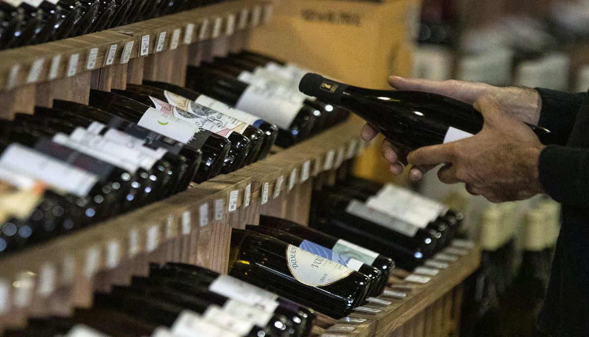 Γαλλία: Μειώθηκαν στα 16,2 δισ. οι εξαγωγές κρασιών και ποτών