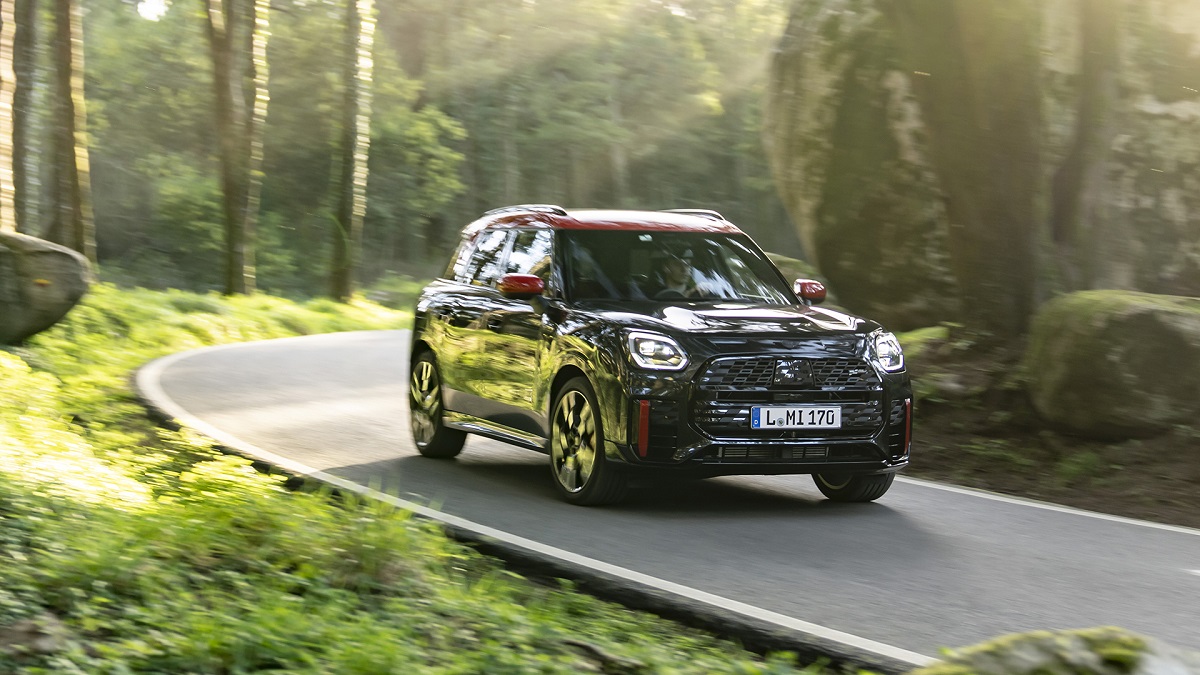 Οδηγούμε το νέο MINI John Cooper Works Countryman στην Πορτογαλία