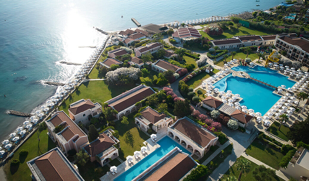 To Roda Beach Hotel στην Κέρκυρα © https://www.roda-beach.com/